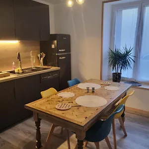 Location Saisonniere La Berbere Hébergement de vacances Tauves